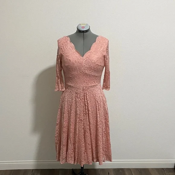 Aonour Lace Long Sleeve Dress Medium Pink - Picture 1 of 6